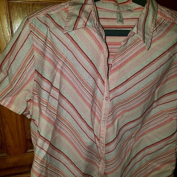 💗Nice Button-down💗 - Picture 2 of 2